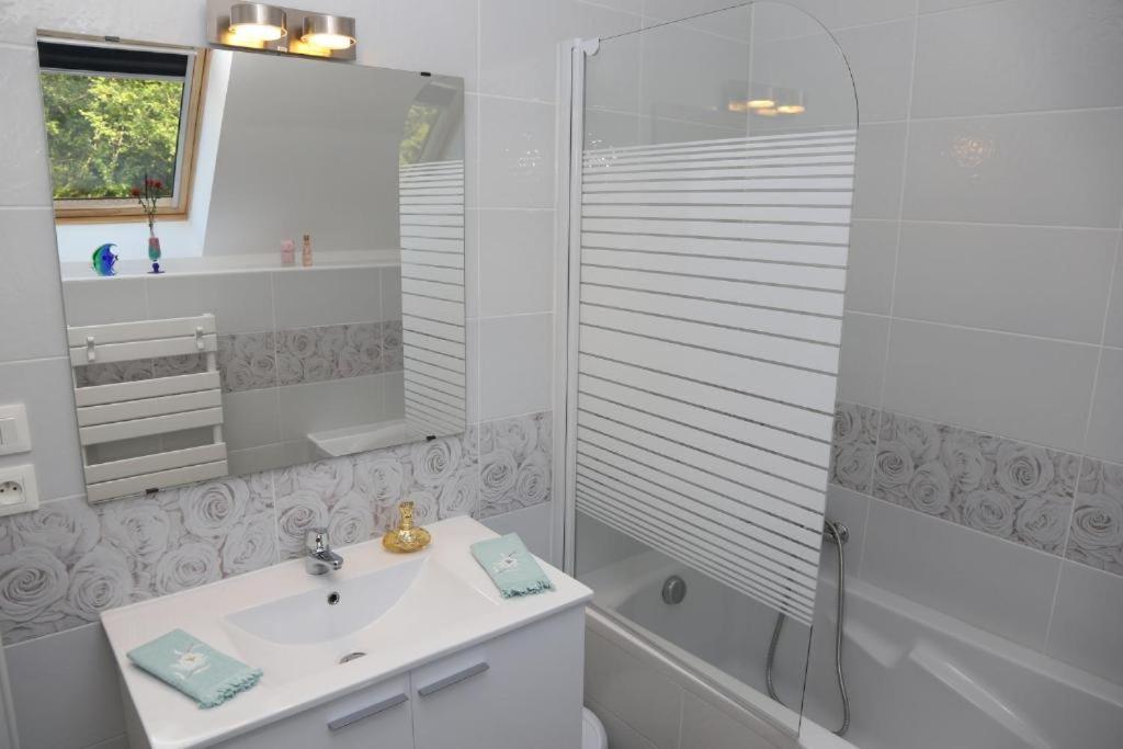 Les Suites De Veronique, Chez Veronique Olive Saint-Pair-sur-Mer Kültér fotó
